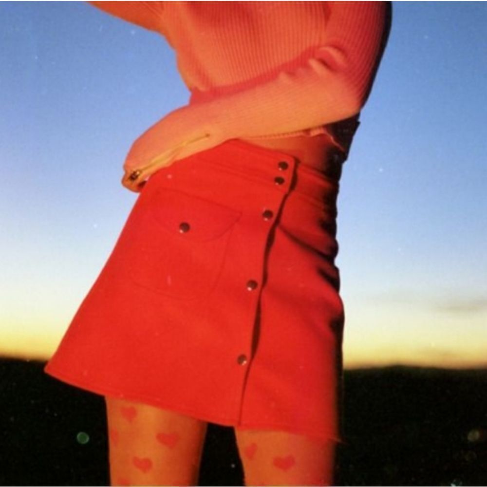 UNIF | HIGH RISE ORANGE RED BUTTON FRONT VALEN MINI SKIRT FAUX WOOL SMALL - Picture 16 of 16